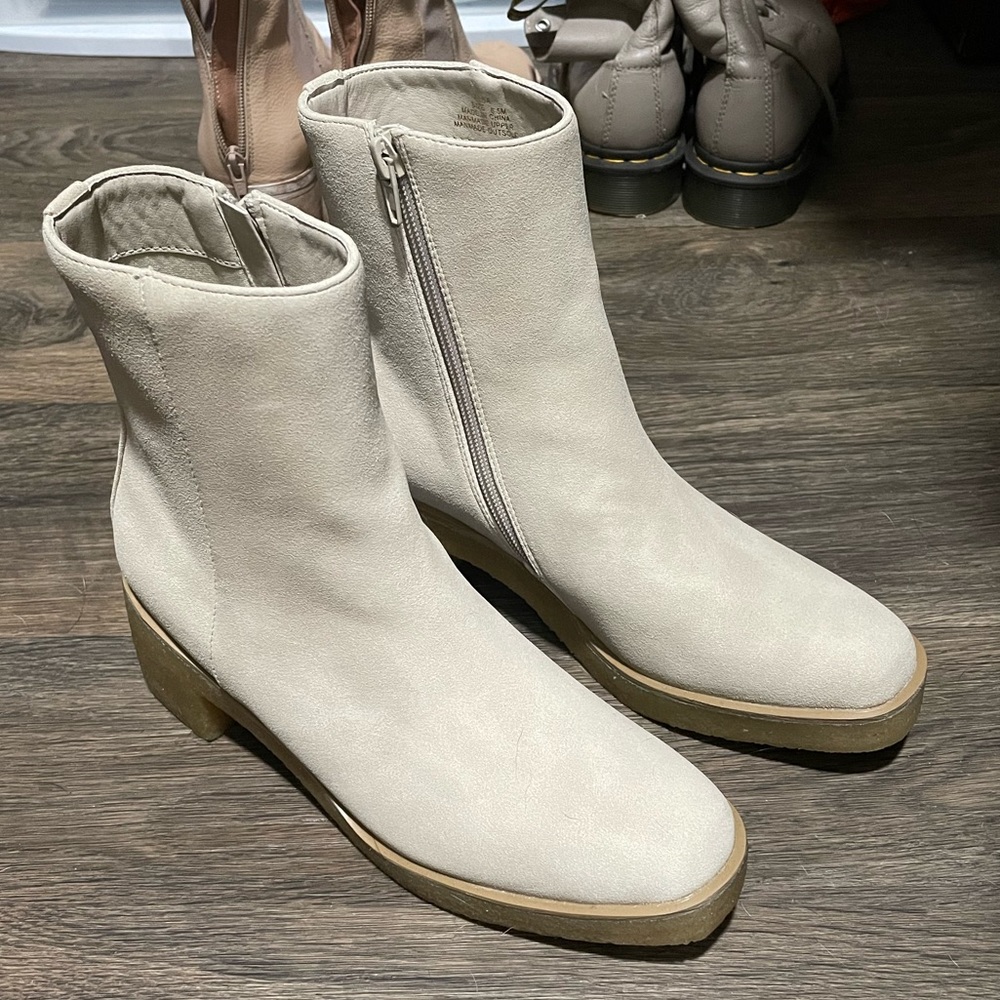 NWOT Matisse Elsa Boots